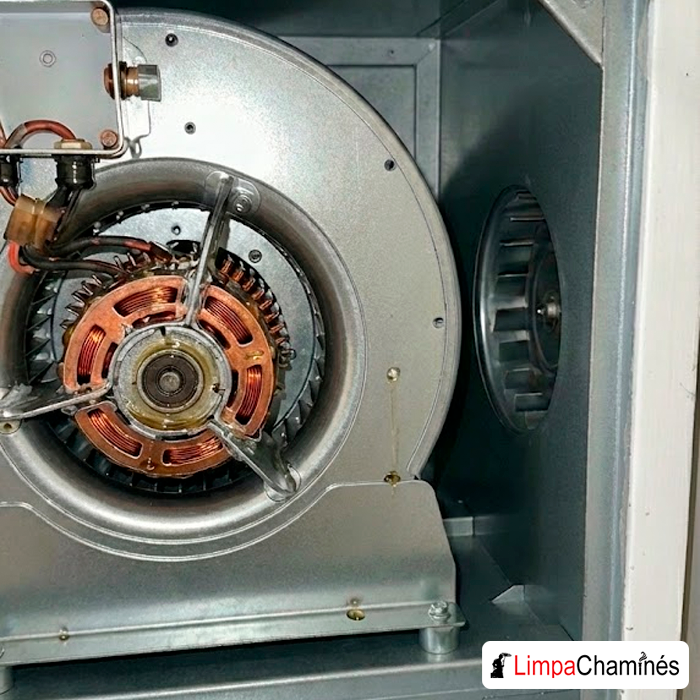 Limpeza de motor de extração de fumos